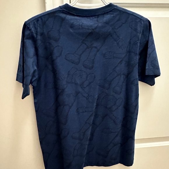 [MEN] UNIQLO x KAWS collab T-shirt - Picture 2 of 4